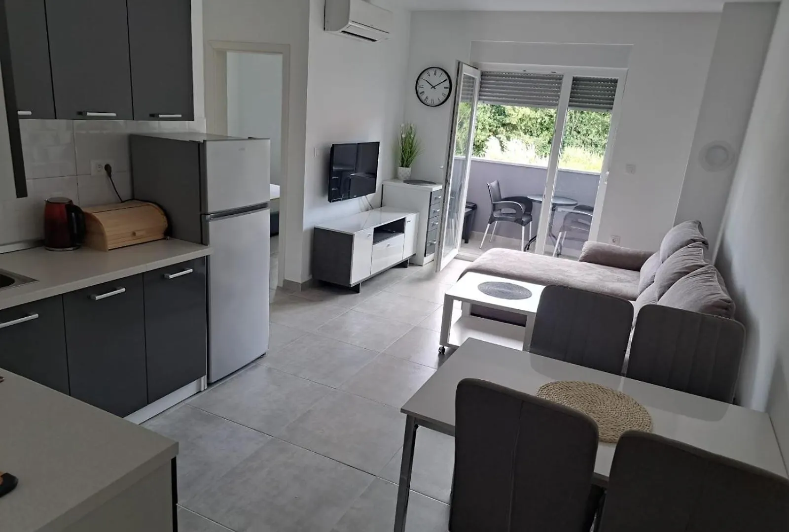 Medulin Modern 2-Bedroom Apartment Croatia