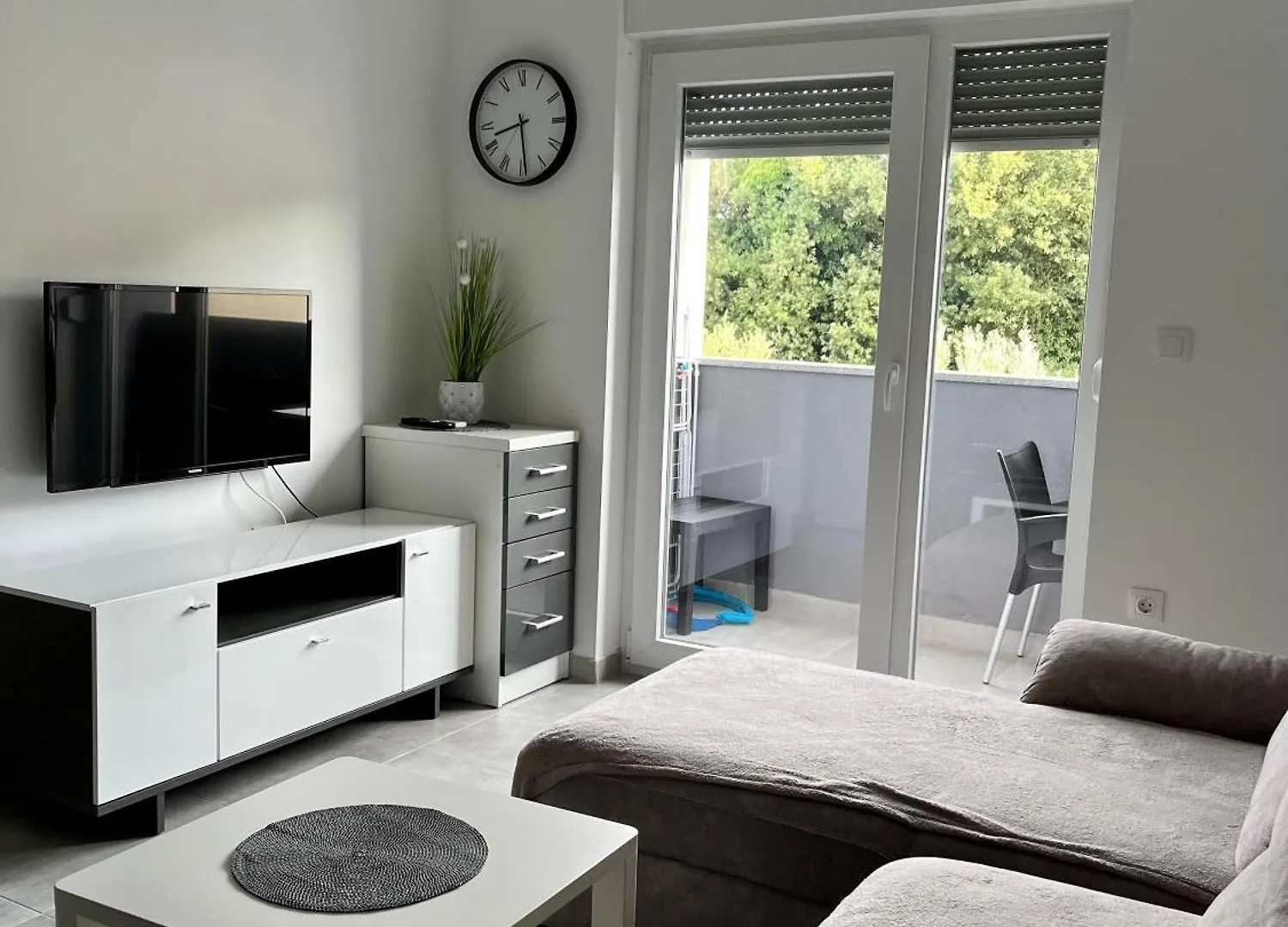 Medulin Modern 2-Bedroom Apartment