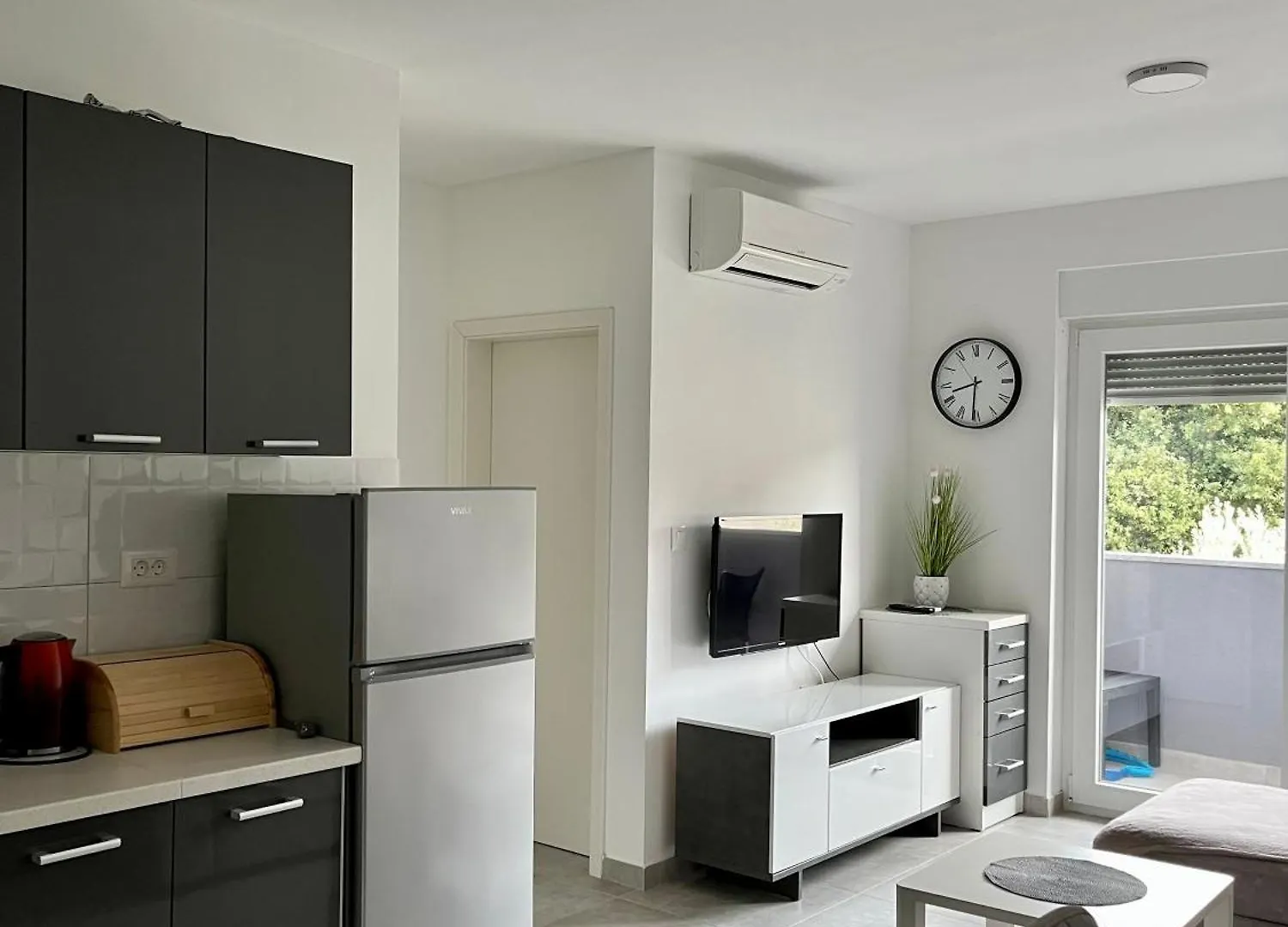 Medulin Modern 2-Bedroom Apartment