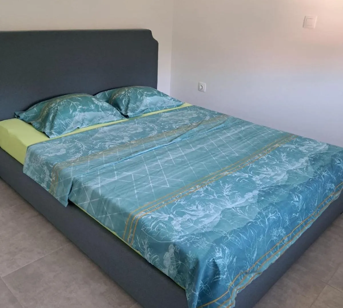 Medulin Modern 2-Bedroom Apartment